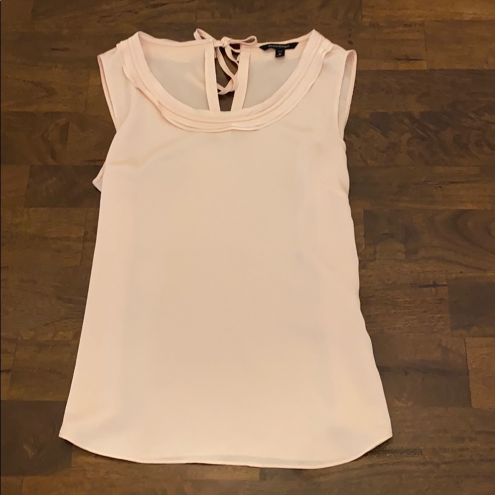 Banana Republic Blush Shell size M